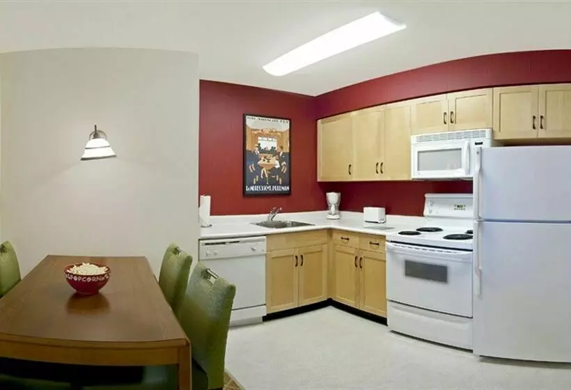 Fotos del hotel Lakeview Signature Inn Calgary Airport:  6