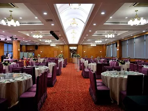 Fotos del hotel Renhe:  7