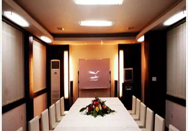 Fotos del hotel Regency Holiday:  5