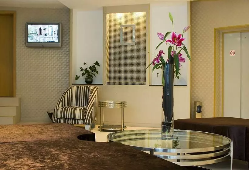 Fotos del hotel Plaza:  6