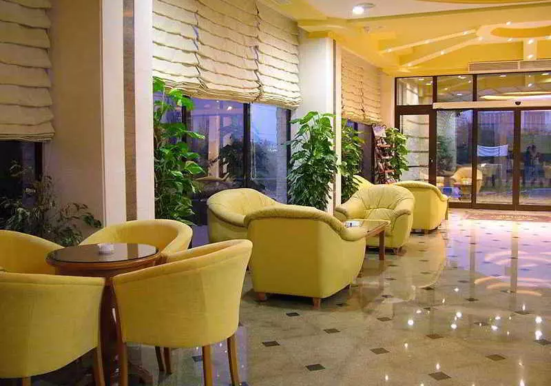 Fotos del hotel Diplomat:  4