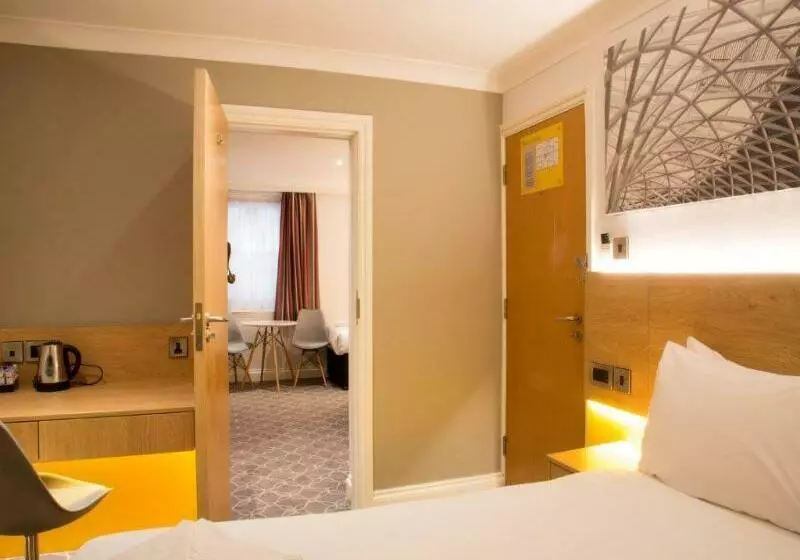 Fotos del hotel Comfort Inn &amp; Suites Kings Cross St. Pancras:  6