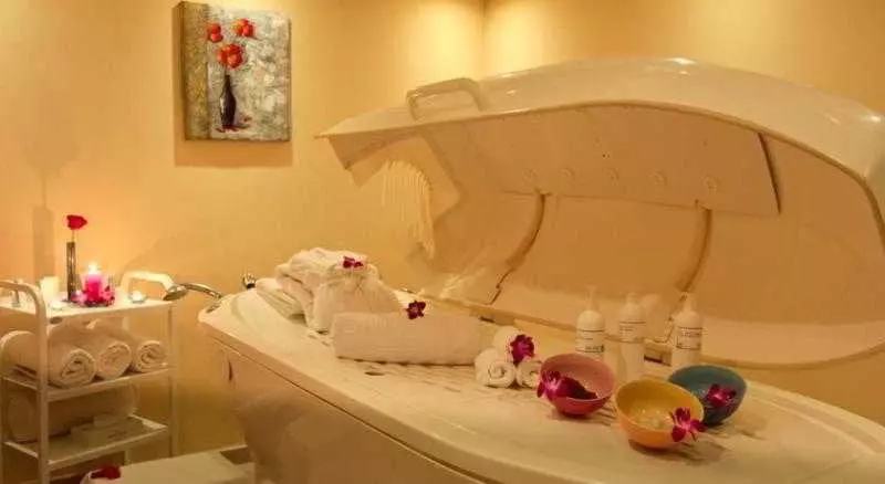 Fotos del hotel Golden Tulip Khatt Springs Resort & Spa:  5