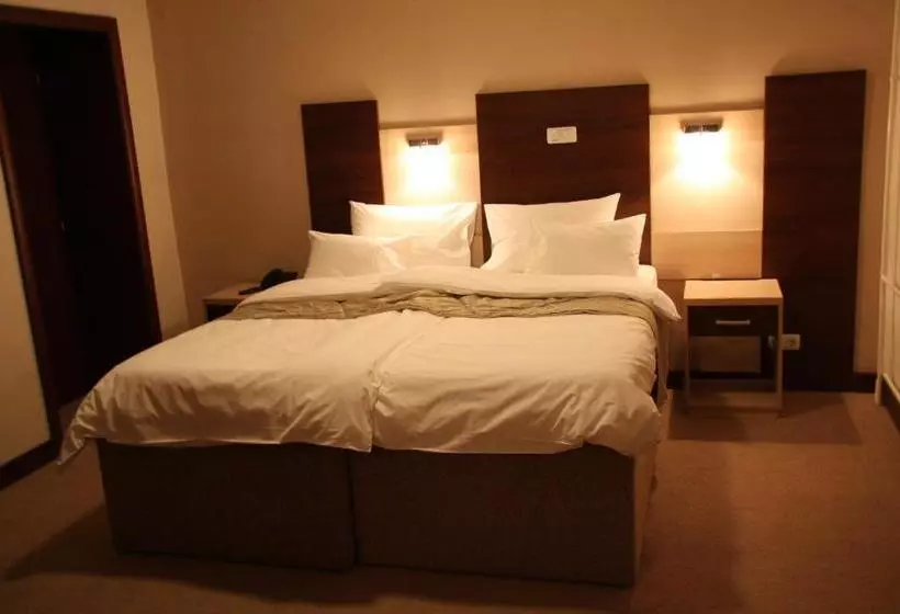 Fotos del hotel Leotar:  10