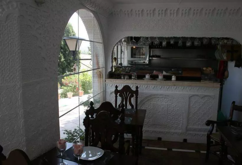 Fotos del hotel Jardín de la Muralla:  6