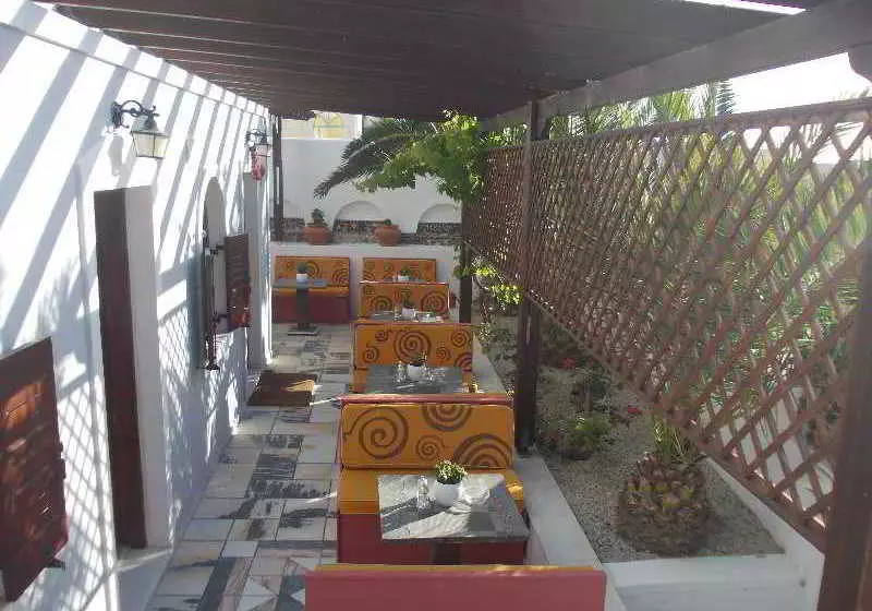 Fotos del hotel Black Sand Apartments:  12