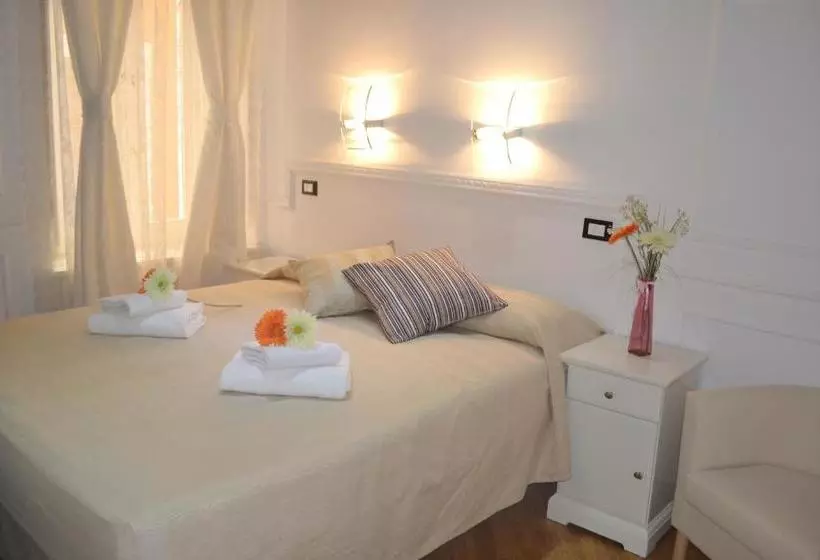 Fotos del hotel Domus Ester:  7