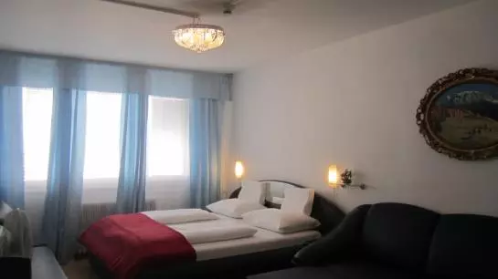 Fotos del hotel Hotel Pension Adam Apartment:  2