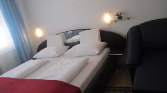 Fotos del hotel Hotel Pension Adam Apartment:  17