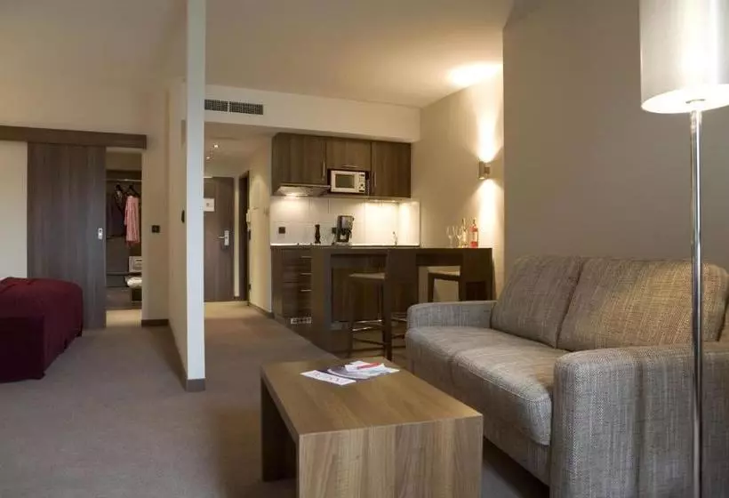 Fotos del hotel Liv In Residence Frankfurtseilerstraße:  7