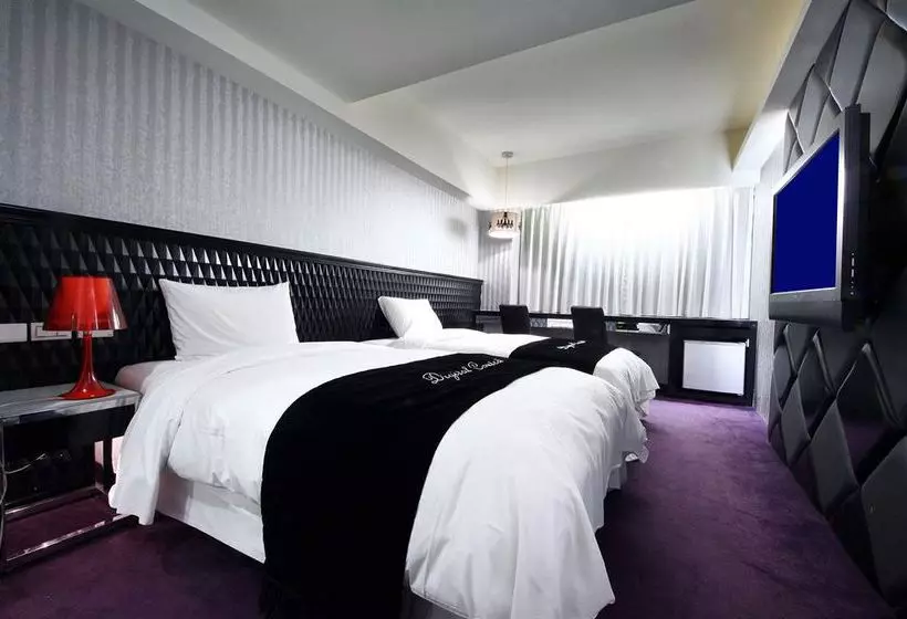 Fotos del hotel The Longstay:  11