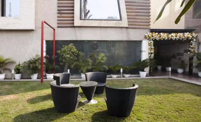 Fotos del hotel Bizzotel Gurgaon Hotel:  3