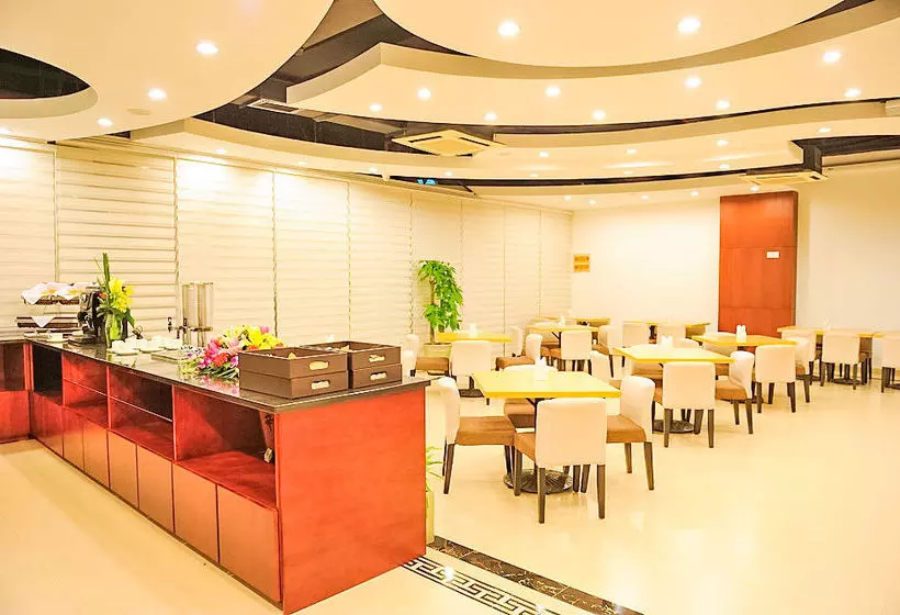 Fotos del hotel Eastern Garden Service Apartment:  7