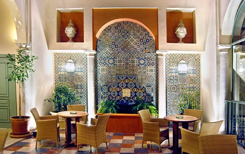 Fotos del hotel Suite Alcazar:  2