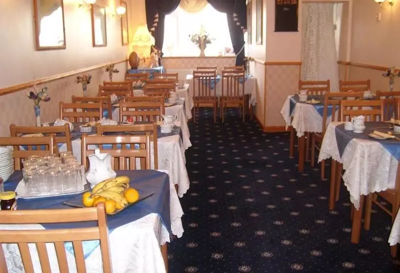 Fotos del hotel The Park Villa:  9