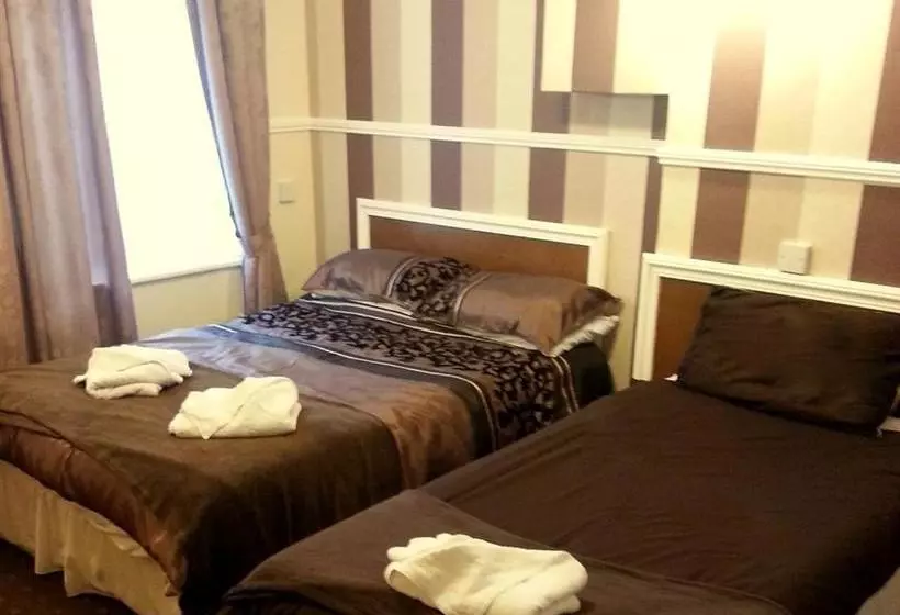 Fotos del hotel The Park Villa:  2