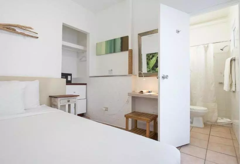 Fotos del hotel Tres Palmas Inn:  7