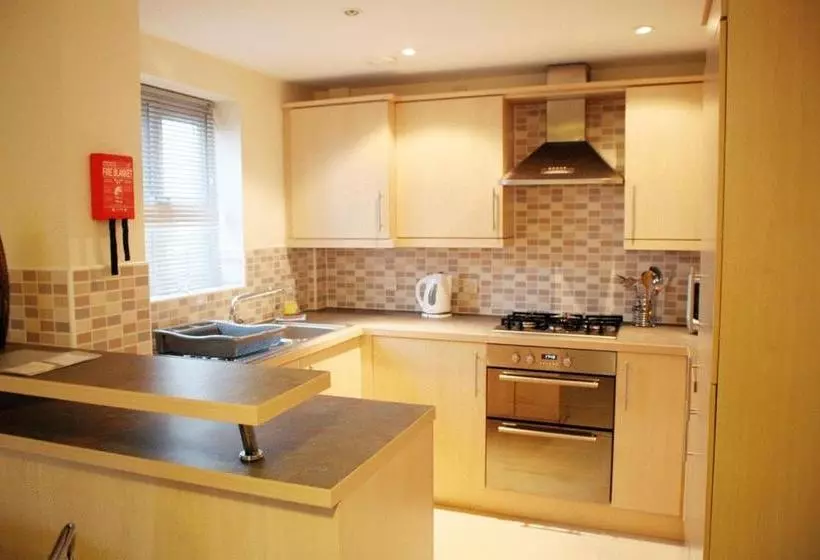 Fotos del hotel Brunel Crescent:  6