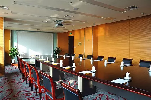 Fotos del hotel Haitian Sports Center:  6