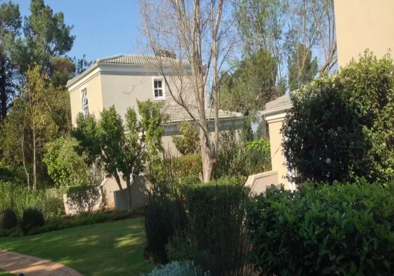 Fotos del hotel Helderberg Forest Lodge:  12