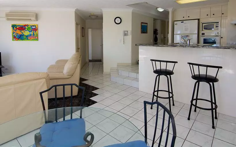 Fotos del hotel Surfers Mayfair:  24