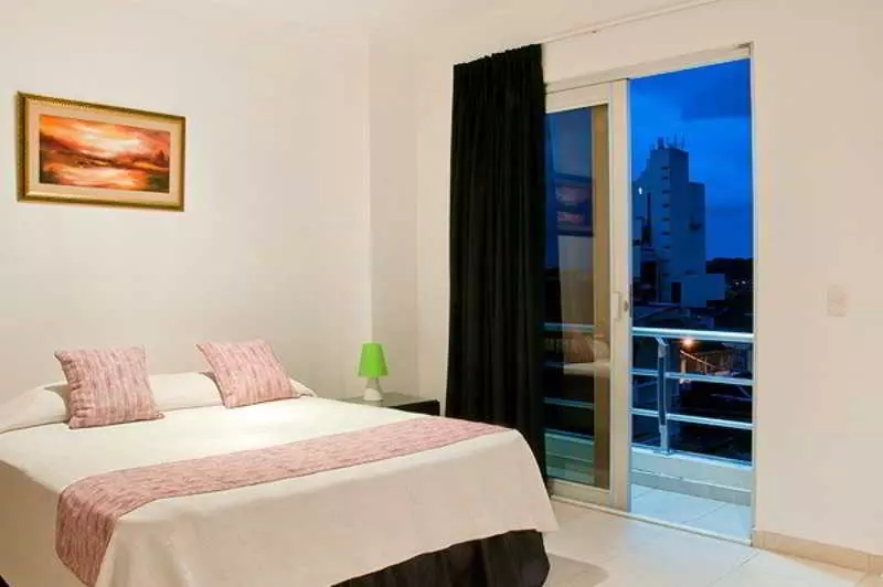 Fotos del hotel Puerta de Alcala:  6