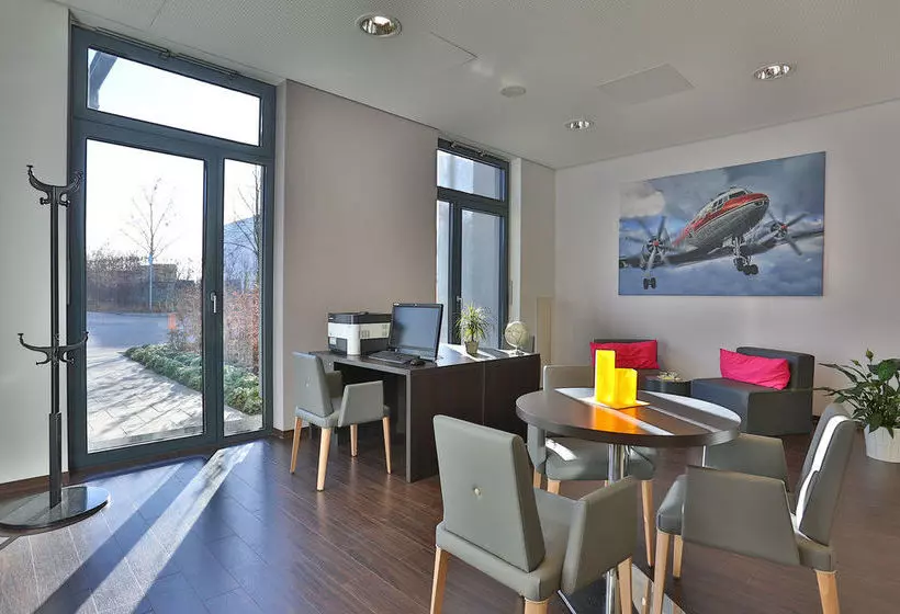 Fotos del hotel Messe & Airport  Stuttgart:  8