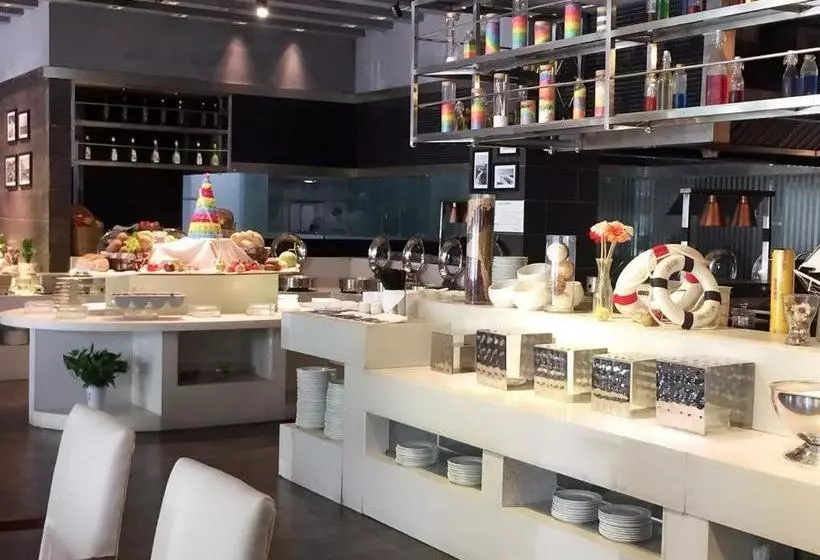 Fotos del hotel Harbour Oriental:  6