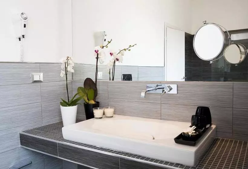 Fotos del hotel Guest House Iulia:  12