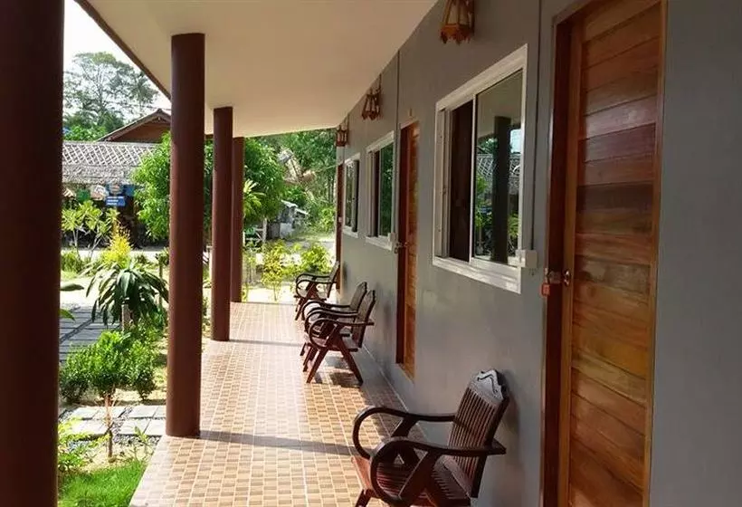 Fotos del hotel Maehaad Garden Inn:  4