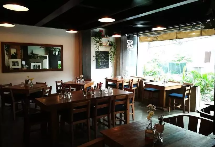 Fotos del hotel Capital O 468 Element Boutique:  15