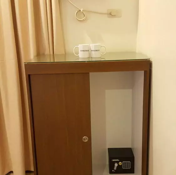 Fotos del hotel Governor Forbes Inn:  17