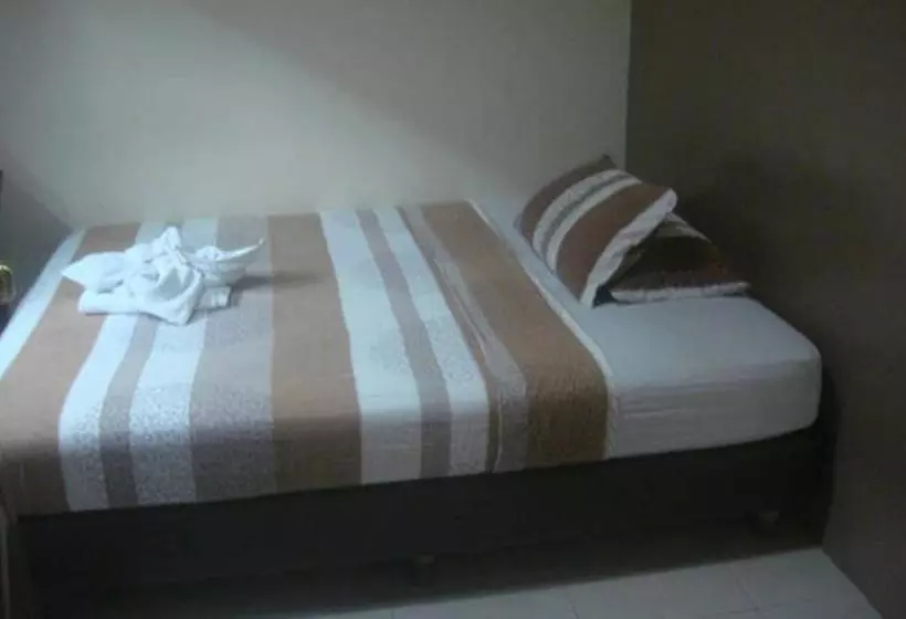 Fotos del hotel Balibago Villa:  12