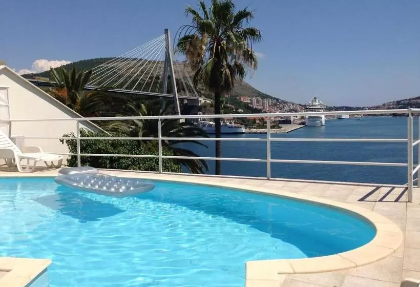 Apartments Lozica