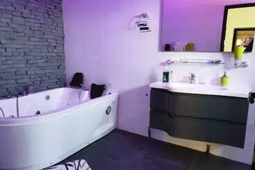 Belle Appartement Avec Jaccuzzi à Diamniadio - Dakar