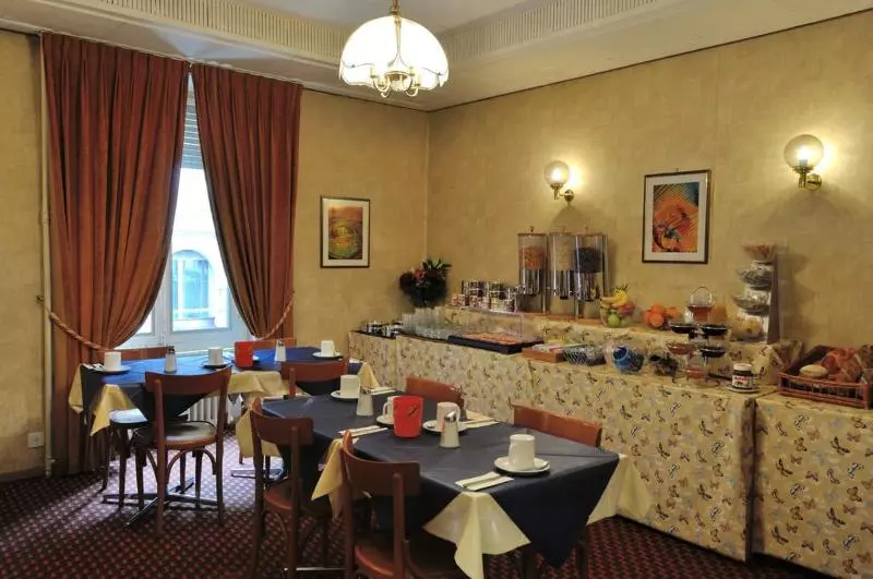 Fotos del hotel Moderne:  12