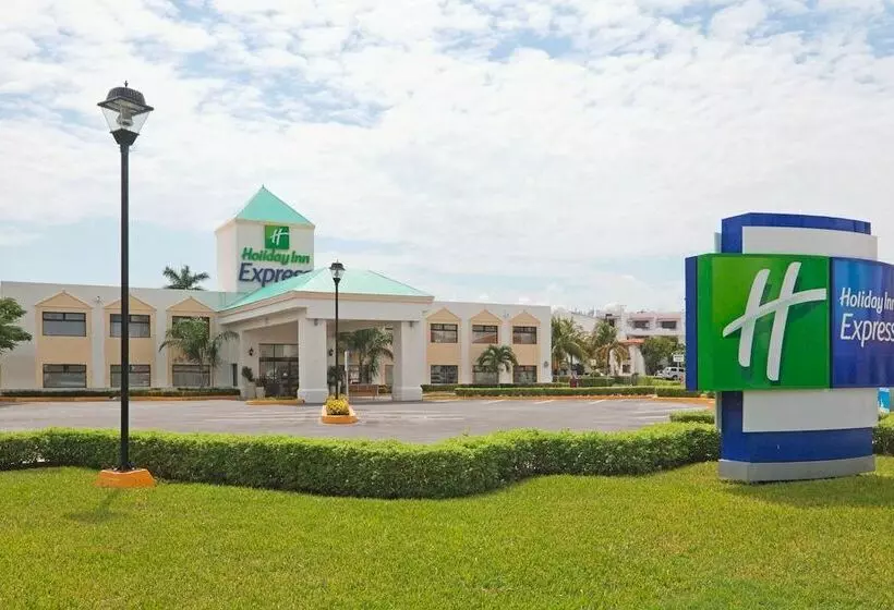 Fotos del hotel Holiday Inn Express Cancun :  5