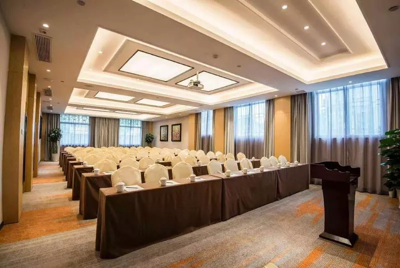 Fotos del hotel Days Inn By Wyndham Fuzhou Shenghui:  4