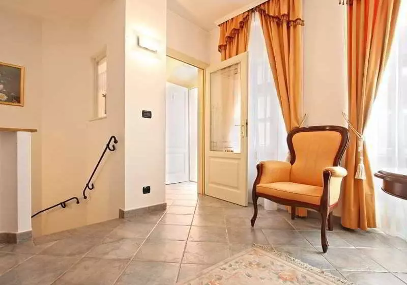 Fotos del hotel Residence Retezova:  13