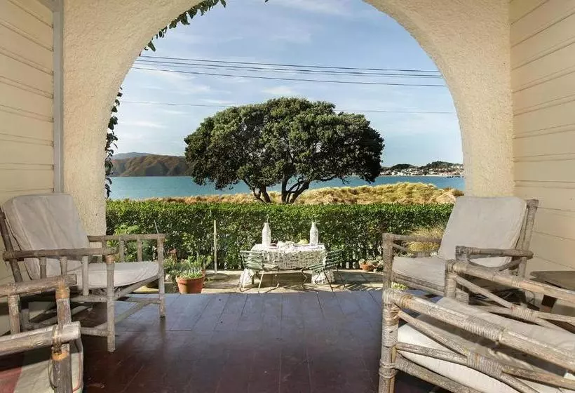 Fotos del hotel Beachfront Wellington Bed And Breakfast:  2