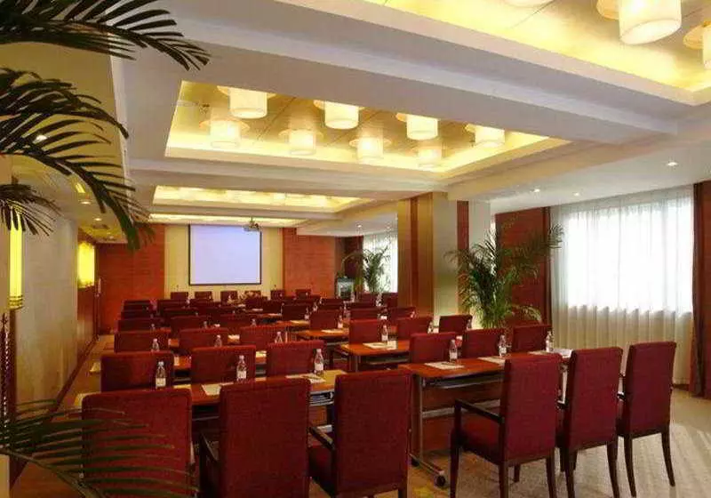 Fotos del hotel New Era:  4