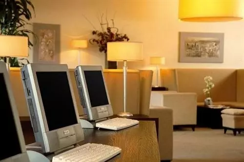 Fotos del hotel The Church Village:  16