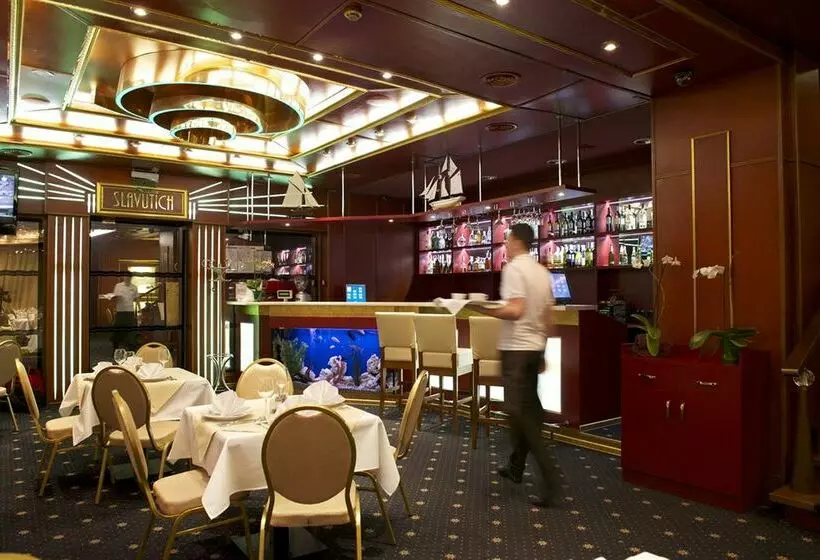 Fotos del hotel Slavutich:  4