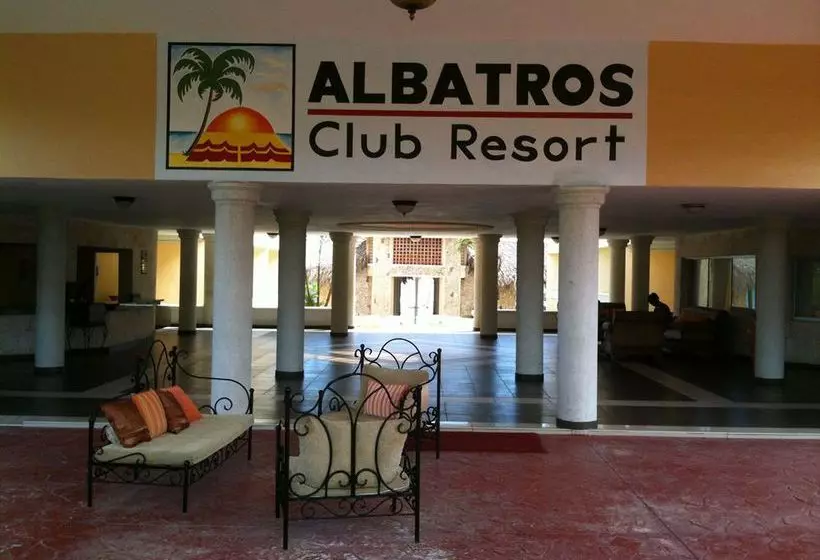 Fotos del hotel Ptv Apartamentos En Albatros:  2