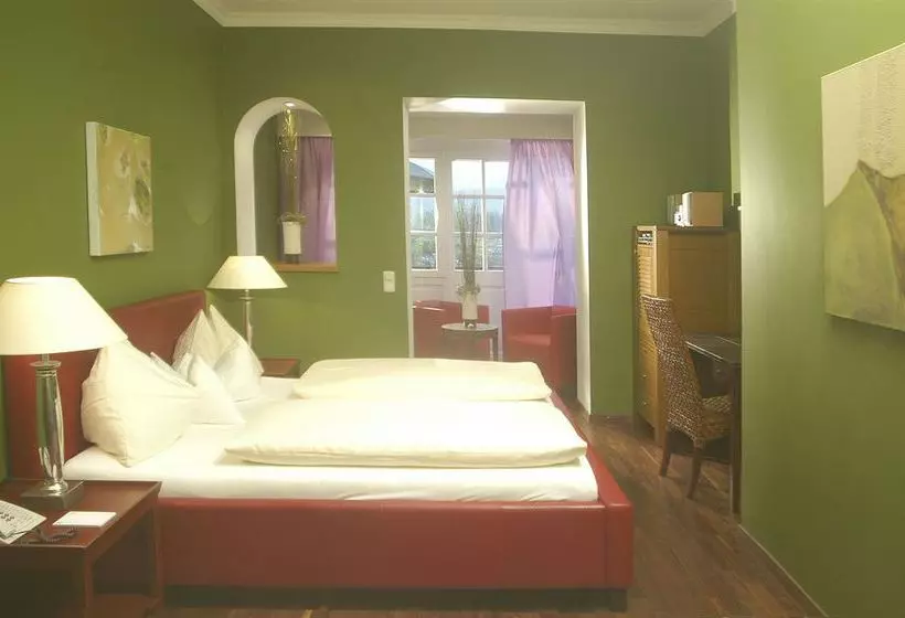 Raunak International