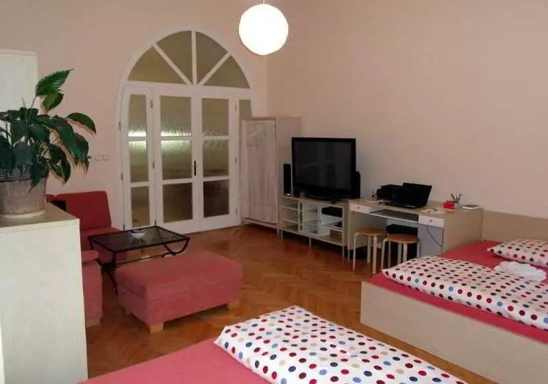 Fotos del hotel Apartments Tynska 7:  8