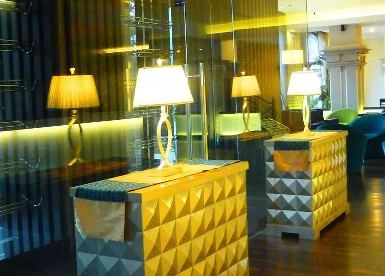 Fotos del hotel Mregency Makassar:  25