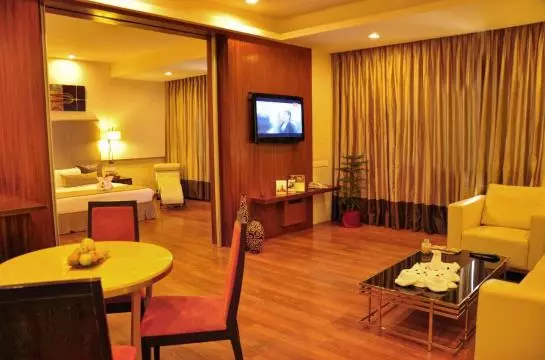 Fotos del hotel Manasarovar  The Fern:  25