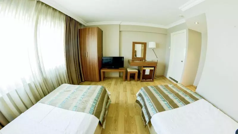 Fotos del hotel Megapole:  10