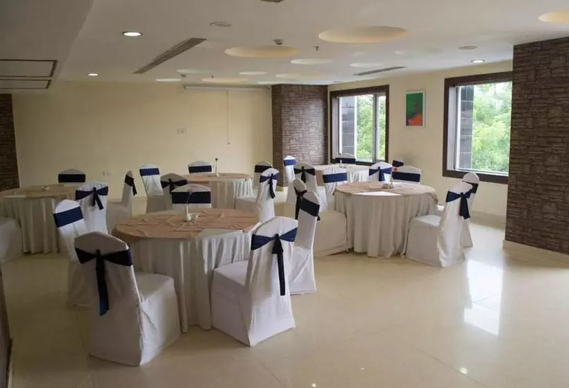 Fotos del hotel Oyo Premium Vani Vihar:  10